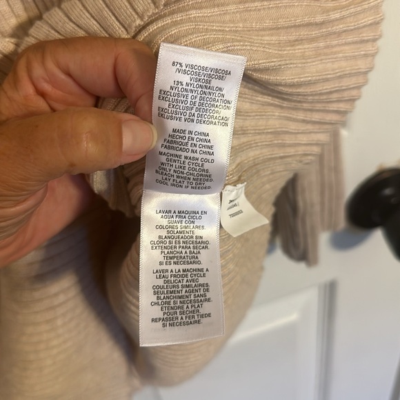 NWOT Jones New York Blouse - Picture 6 of 7